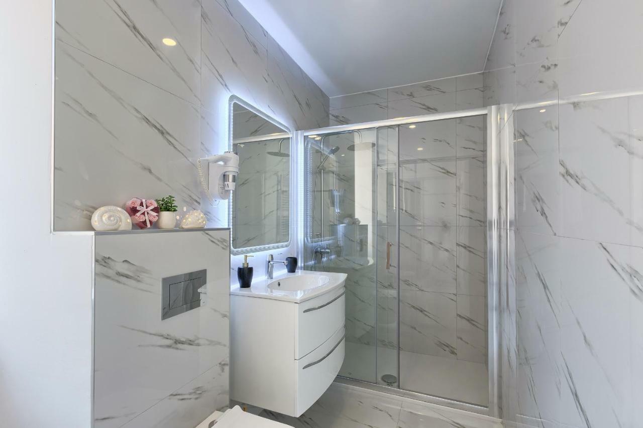Hedone Luxury Apartment With Free Parking Pula Buitenkant foto