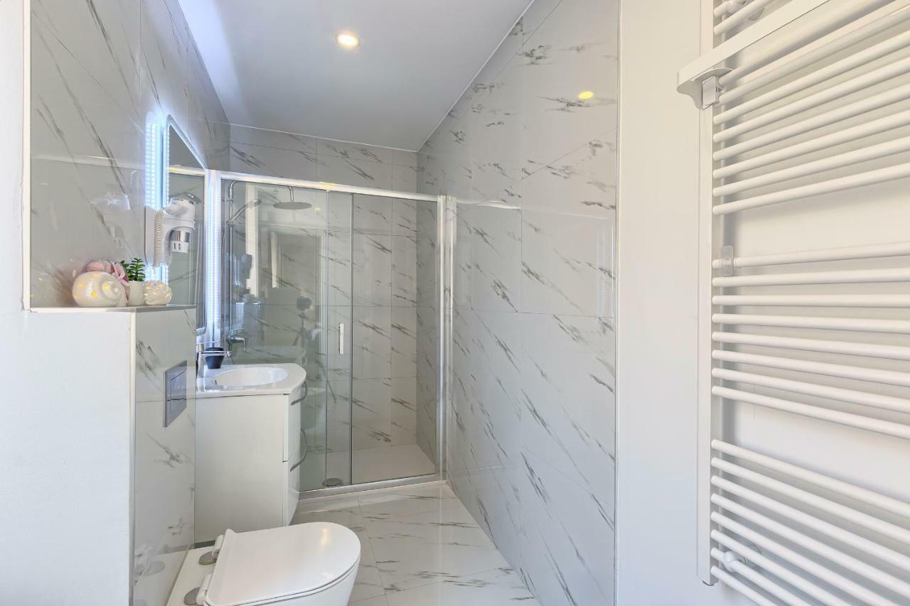 Hedone Luxury Apartment With Free Parking Pula Buitenkant foto